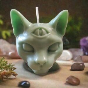 Cat's Tri-Eye Candle